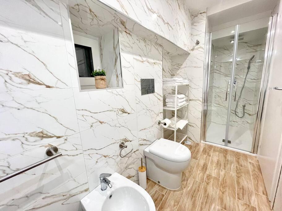 Isabel Suite Naples Luaran gambar